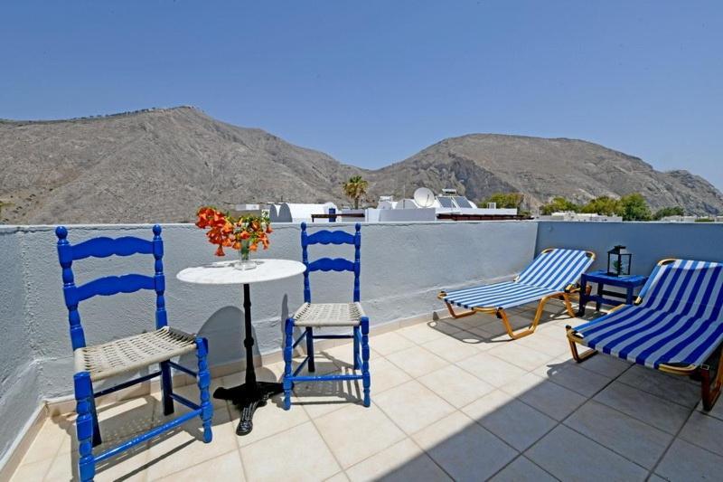 Lunar Santorini Hotel 페리사 외부 사진