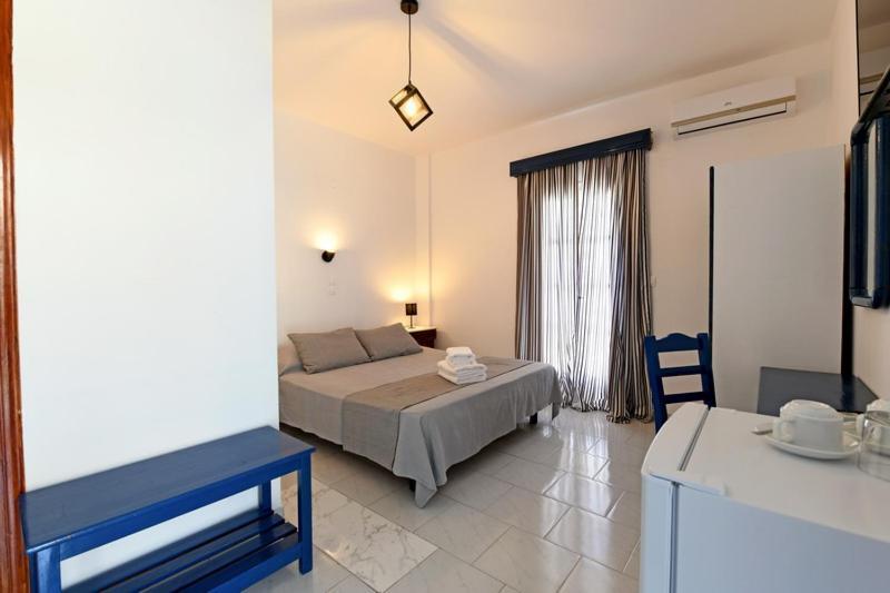 Lunar Santorini Hotel 페리사 외부 사진